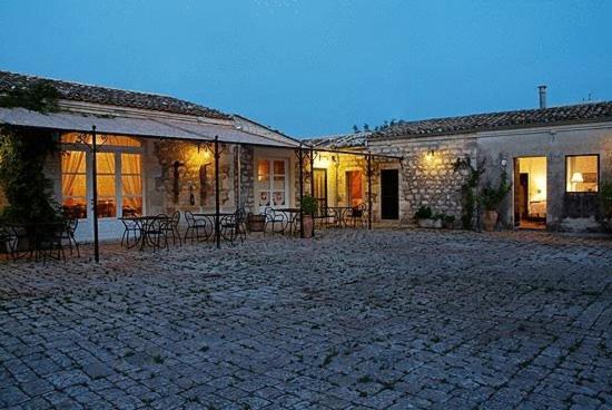 Masseria Ciancio Casa Serrafiori Exterior photo